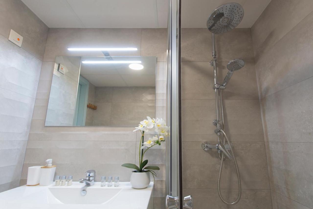 Apartamento Santuario De La Victoria Málaga Eksteriør billede