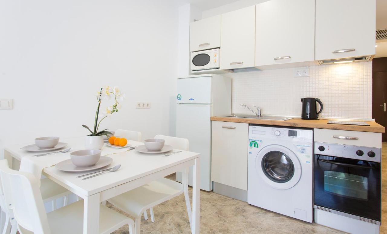 Apartamento Santuario De La Victoria Málaga Eksteriør billede
