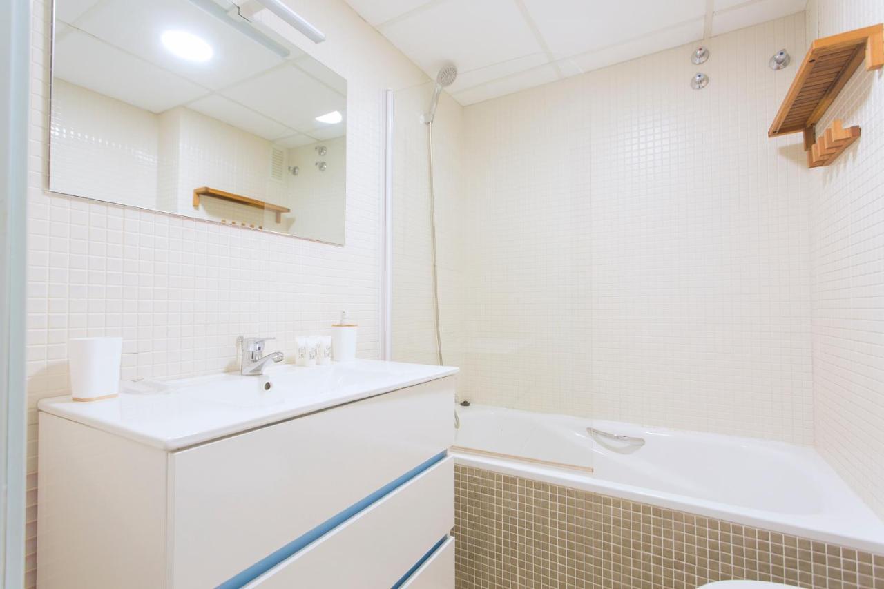 Apartamento Santuario De La Victoria Málaga Eksteriør billede