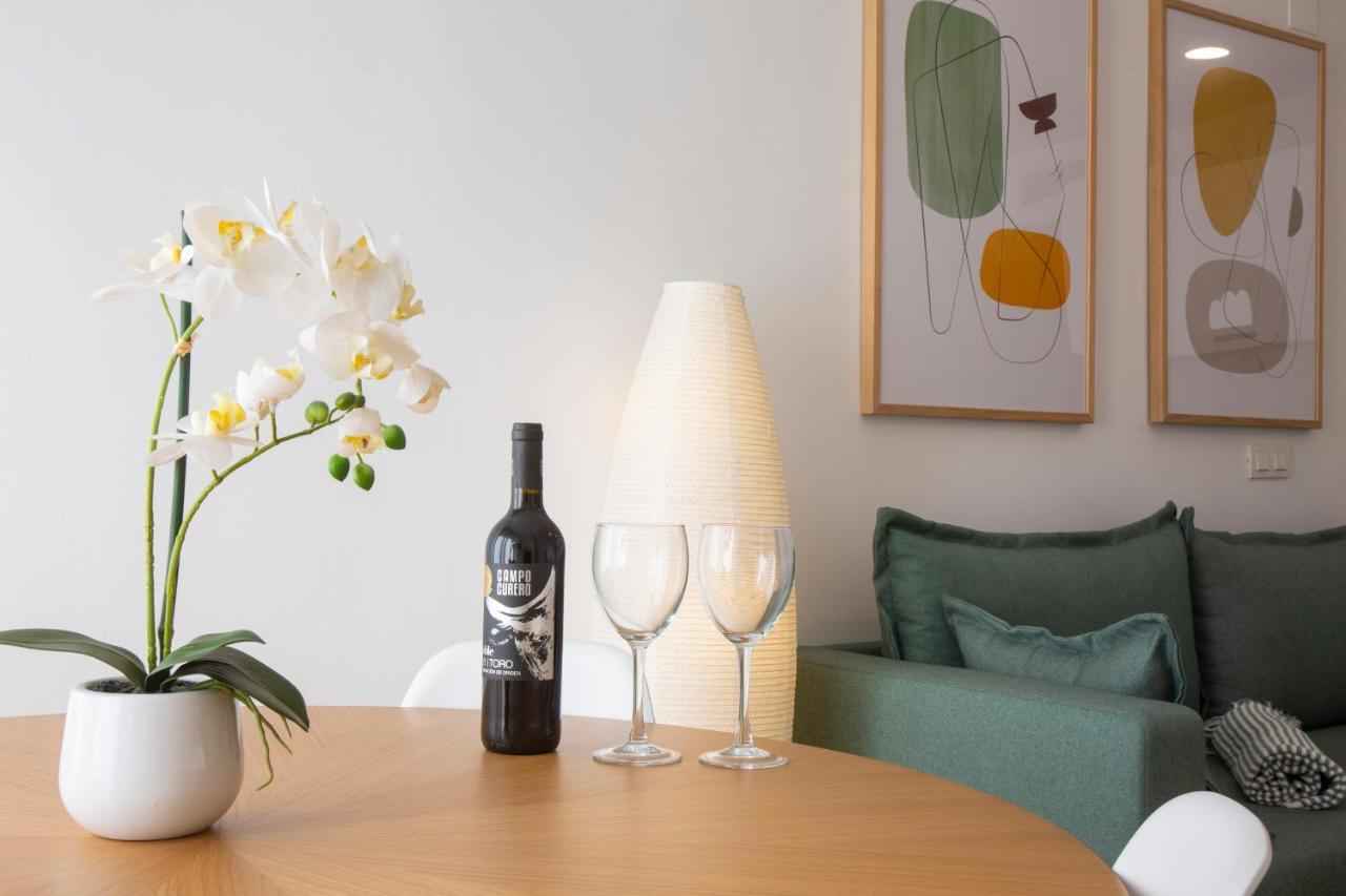 Apartamento Santuario De La Victoria Málaga Eksteriør billede