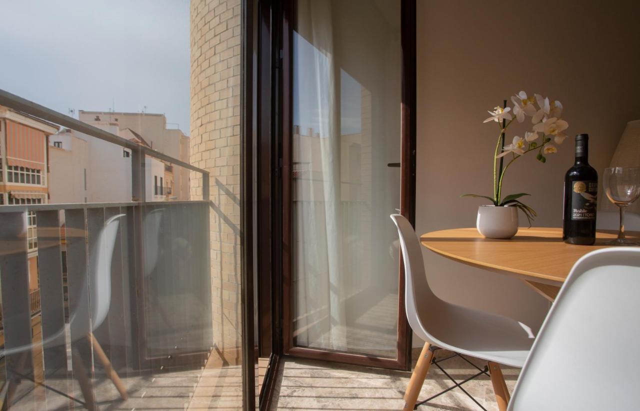 Apartamento Santuario De La Victoria Málaga Eksteriør billede